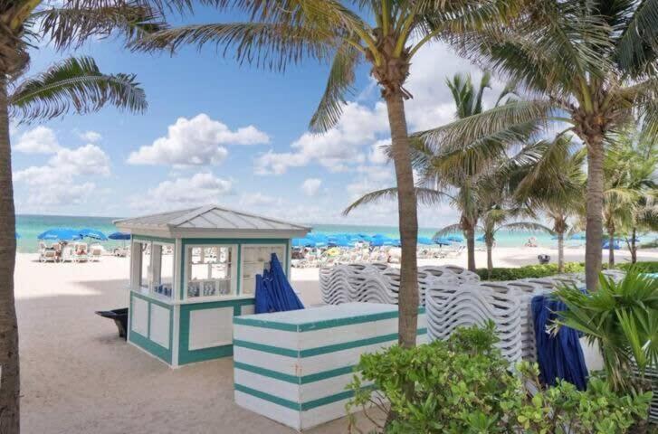 Beachfront Resort - Pool - Ocean View Balcony- Gym Miami Beach Bagian luar foto