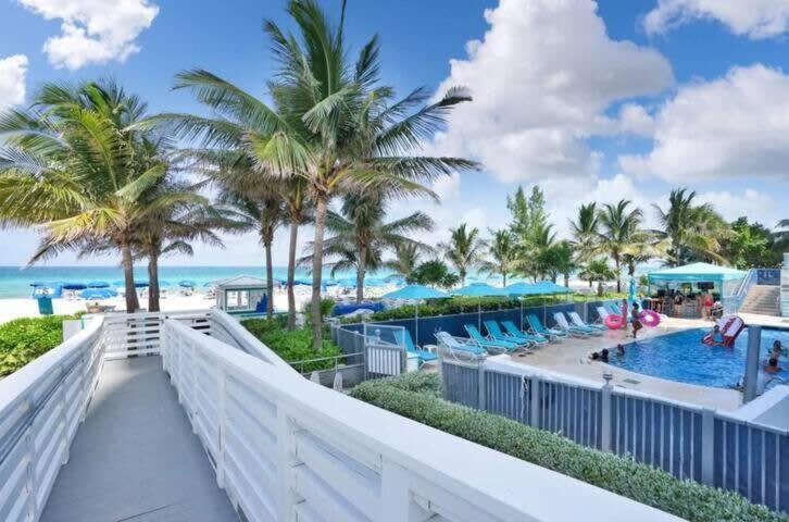 Beachfront Resort - Pool - Ocean View Balcony- Gym Miami Beach Bagian luar foto